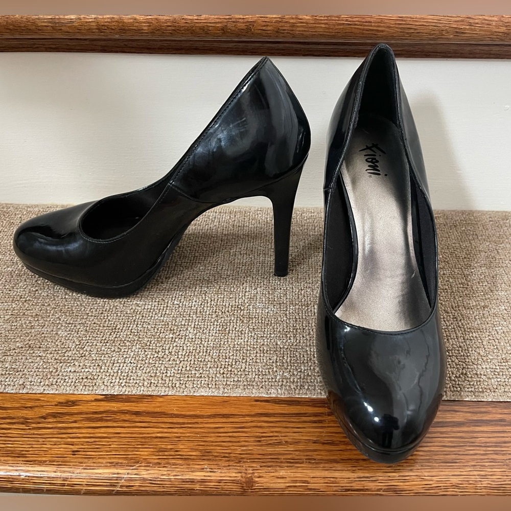 Fioni black patent platform stilettos - Size 8 1/2